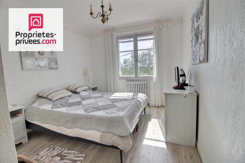 Maison - 200 m² - 7 pièces