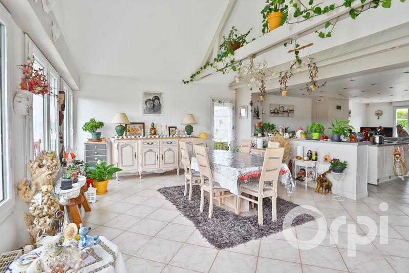 Maison - 192 m² - 8 pièces