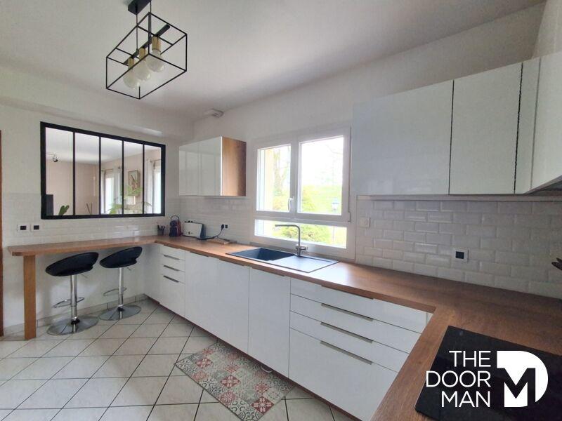 Maison - 140 m² - 6 pièces