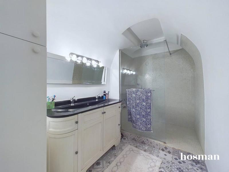 Appartement - 105 m² - 4 pièces