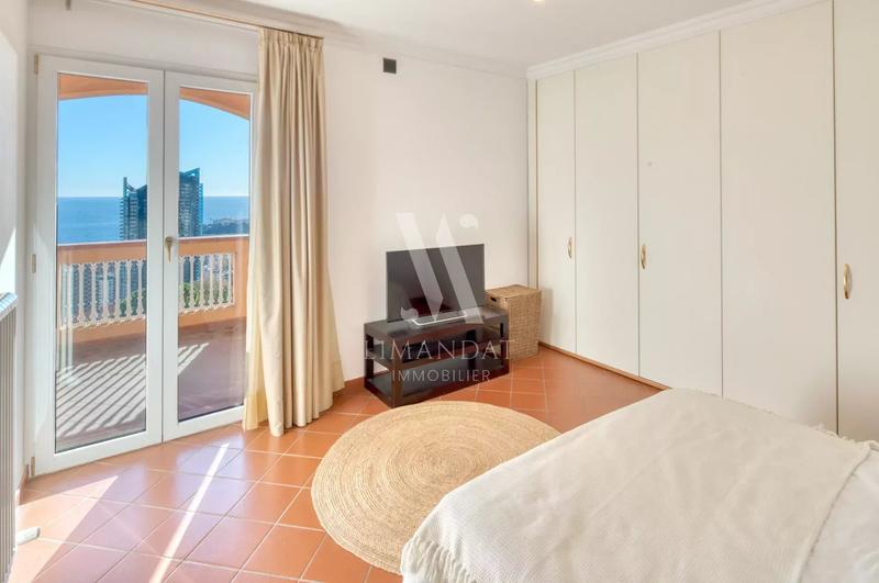 Villa - 165 m² - 6 pièces