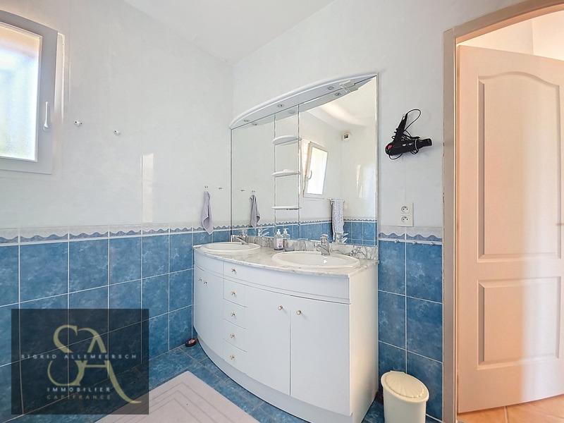 Maison - 174 m² - 5 pièces