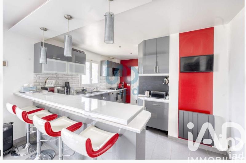 Maison - 140 m² - 6 pièces