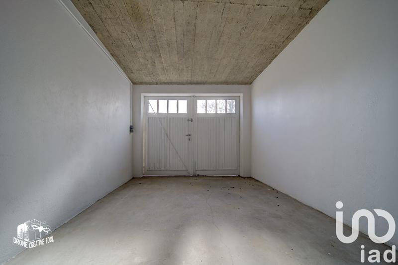 Maison - 306 m² - 13 pièces