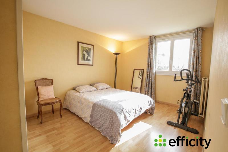 Pavillon - 147 m² - 8 pièces