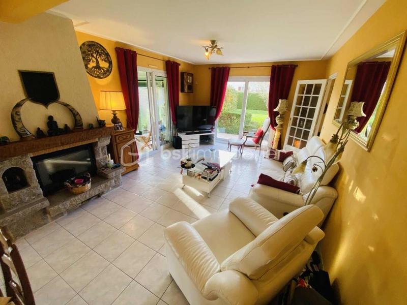 Maison traditionnelle - 140 m² - 7 pièces