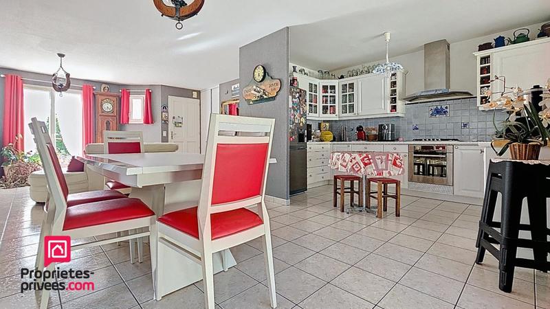 Maison - 130 m² - 6 pièces