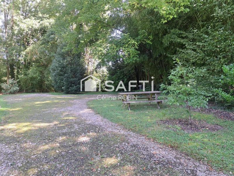 Terrain - 135 755 m²