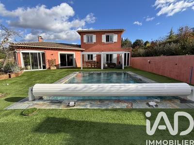 Maison - 142 m² - 6 pièces