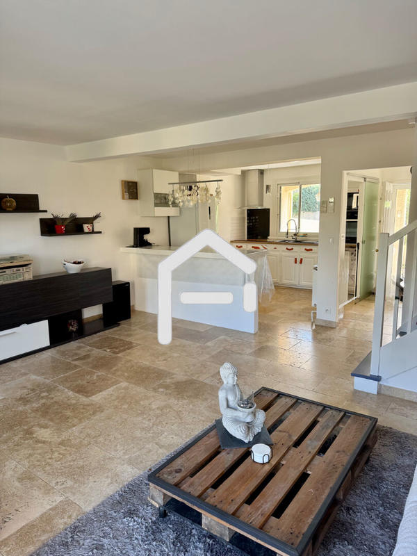 Maison - 102 m² - 5 pièces