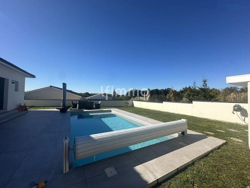 Maison - 145 m² - 4 pièces