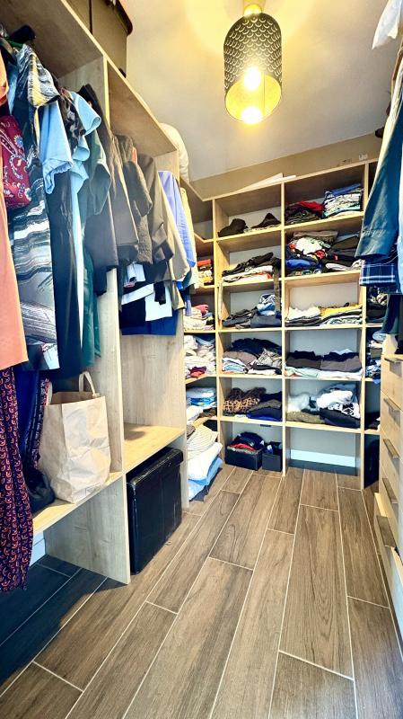 Maison - 205 m² - 7 pièces