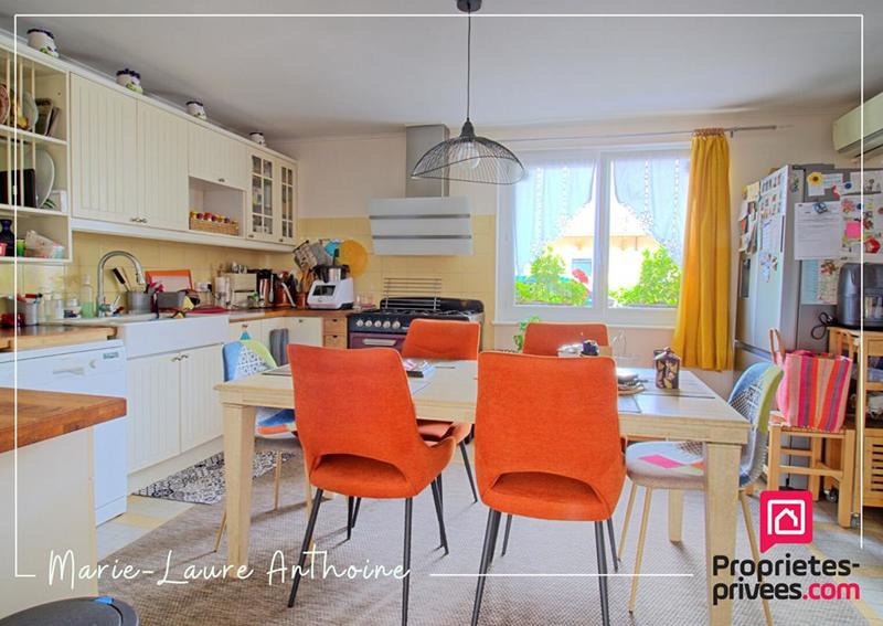 Maison - 240 m² - 7 pièces