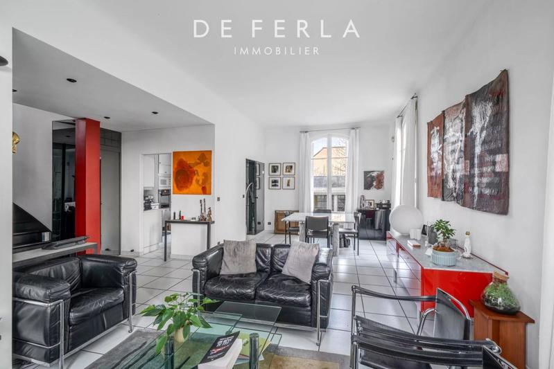 Maison - 200 m² - 8 pièces