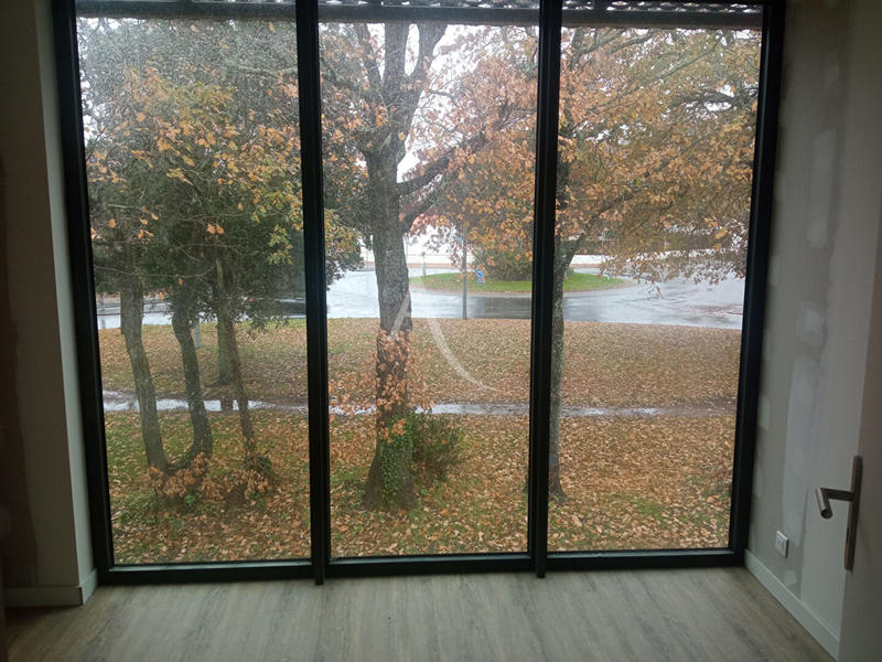 Local commercial - 255 m²