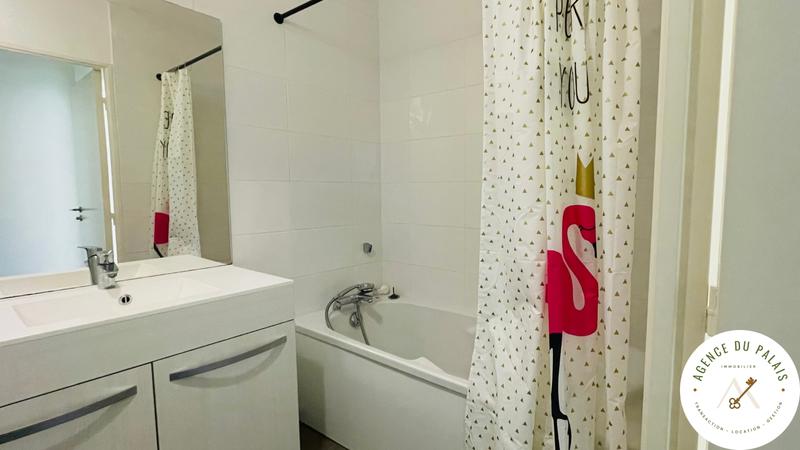 Appartement - 90 m² - 3 pièces