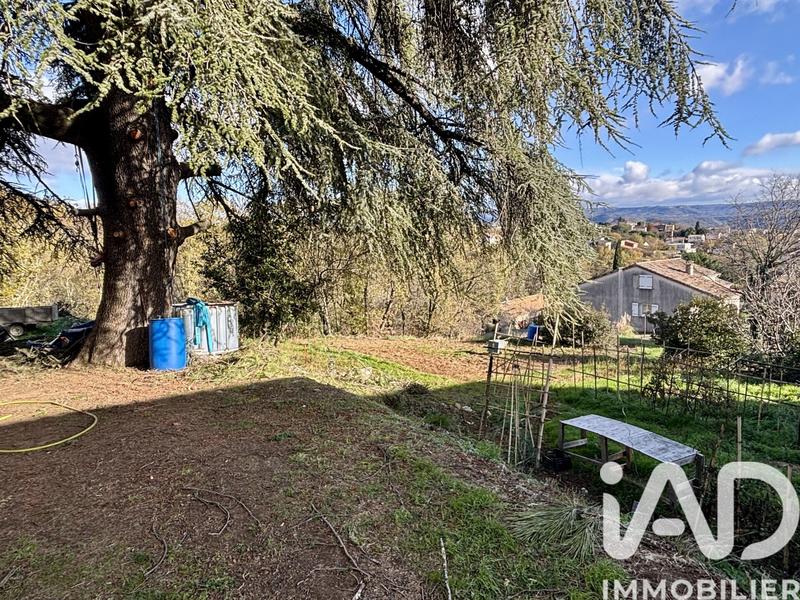 Maison - 110 m² - 8 pièces