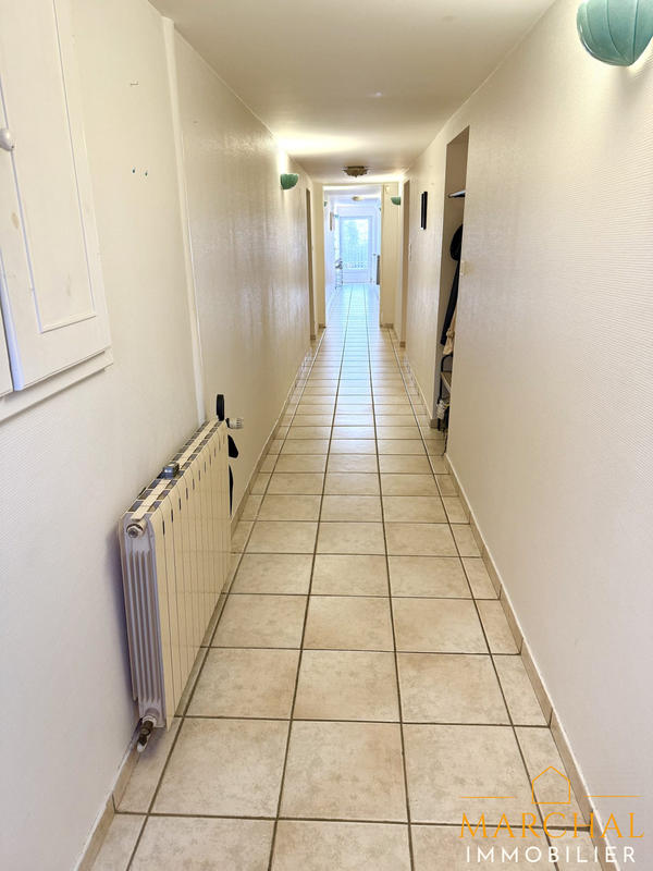 Maison - 265 m² - 7 pièces