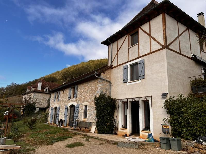 Maison - 430 m² - 10 pièces