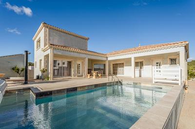 Villa - 203 m² - 7 pièces