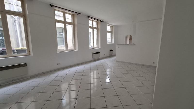 Appartement - 80 m² - 5 pièces
