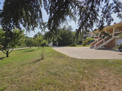 Villa - 163 m² - 10 pièces
