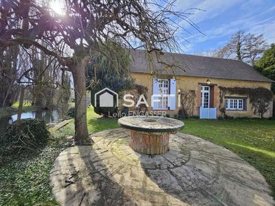 Maison - 465 m² - 10 pièces