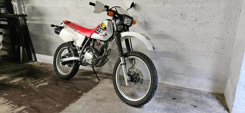 Honda Xlr 125 honda blanc 0125 020