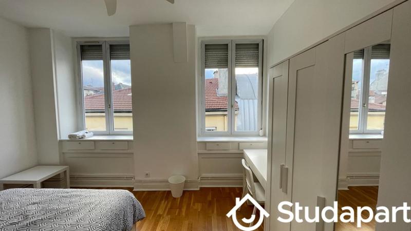 Appartement - 84 m² - 4 pièces