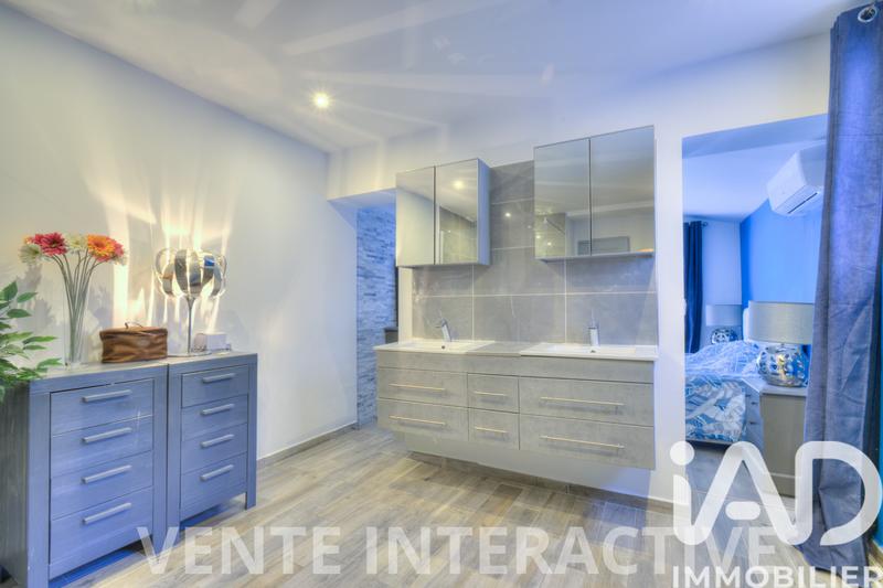 Maison - 224 m² - 9 pièces