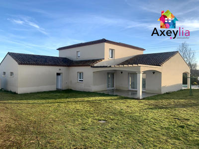 Villa - 332 m² - 11 pièces