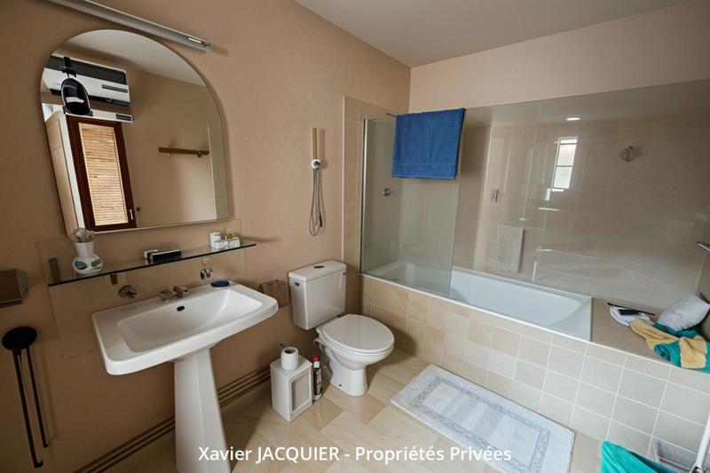 Maison - 88 m² - 3 pièces