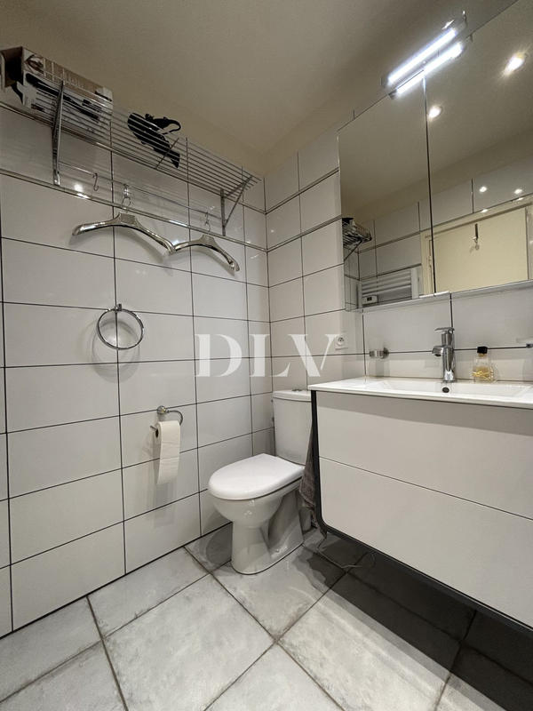 Appartement - 90 m² - 2 pièces