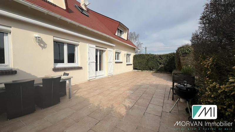 Maison - 240 m² - 7 pièces