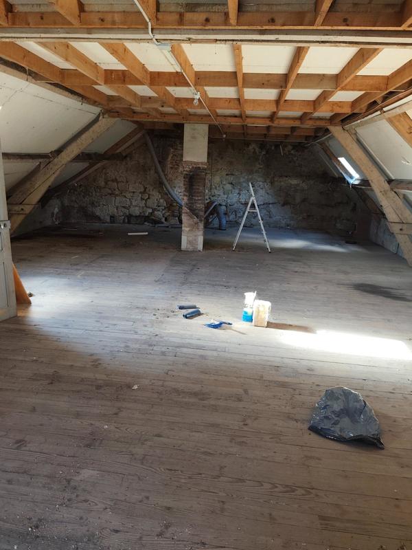 Maison - 96 m² - 5 pièces