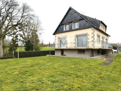 Maison - 155 m² - 9 pièces