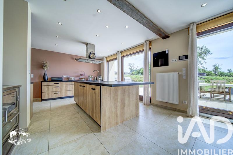 Maison - 250 m² - 7 pièces