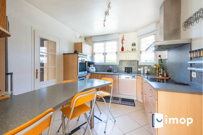 Maison - 189 m² - 7 pièces