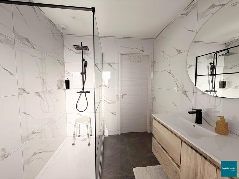 Maison traditionnelle - 130 m² - 7 pièces