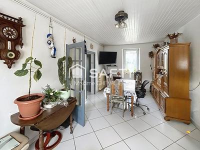 Maison - 98 m² - 4 pièces