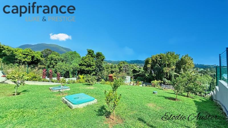 Propriété - 305 m² - 7 pièces