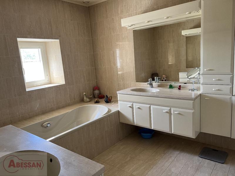 Maison bourgeoise - 220 m² - 7 pièces