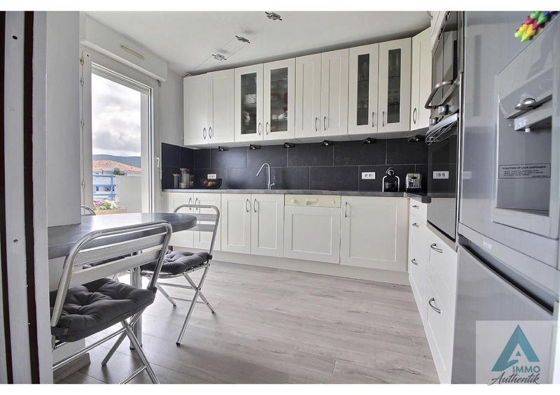 Appartement - 119 m² - 5 pièces