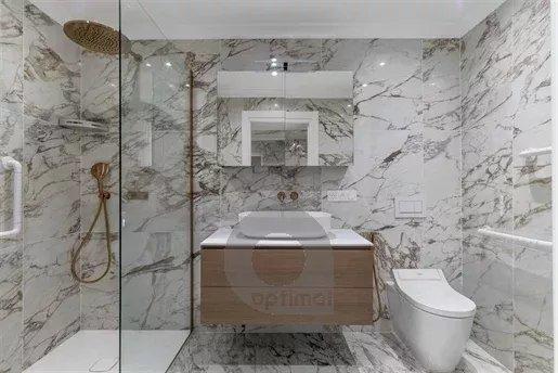 Appartement - 85 m² - 3 pièces