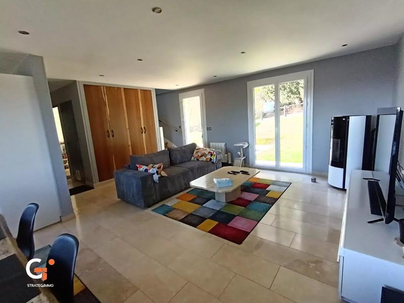 Maison - 115 m² - 6 pièces