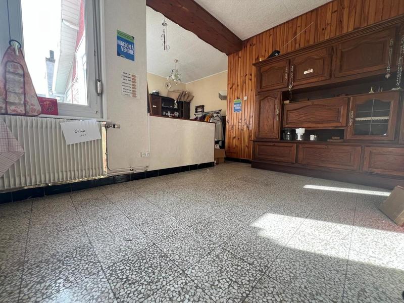 Maison - 80 m² - 5 pièces