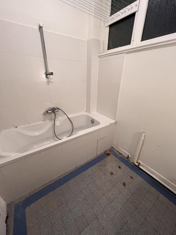 Appartement - 75 m² - 2 pièces