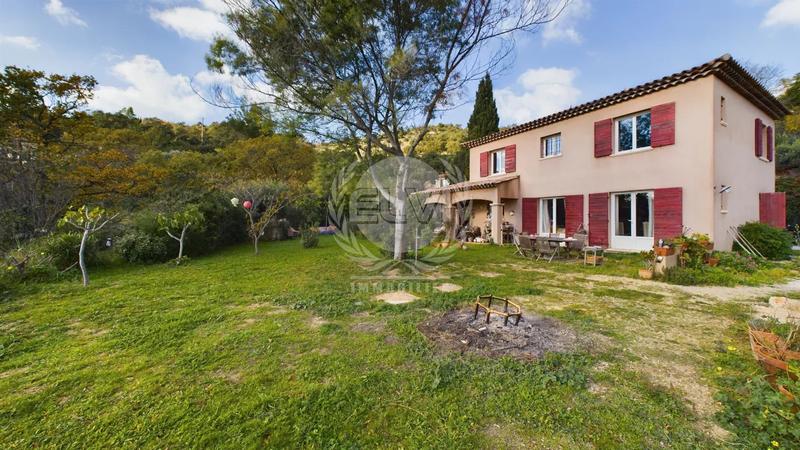 Villa - 163 m² - 5 pièces