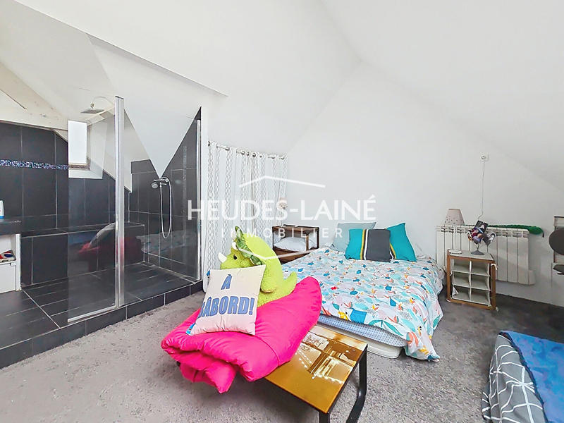 Maison - 250 m² - 5 pièces