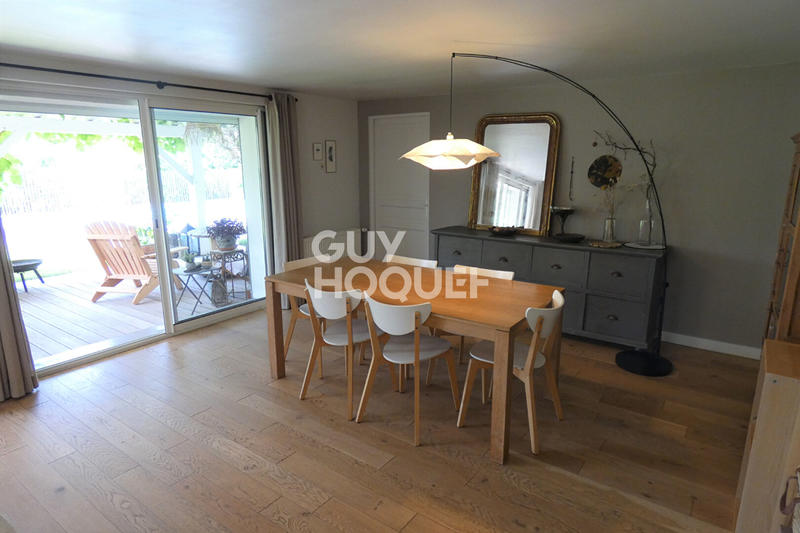 Maison - 234 m² - 7 pièces